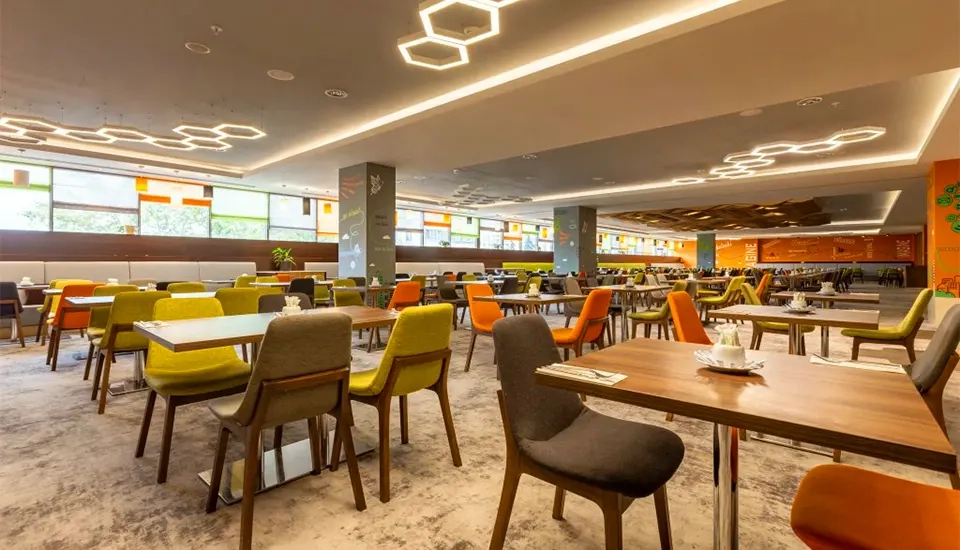 هتل هالیدی این مسکو سوکولنیکی مسکو